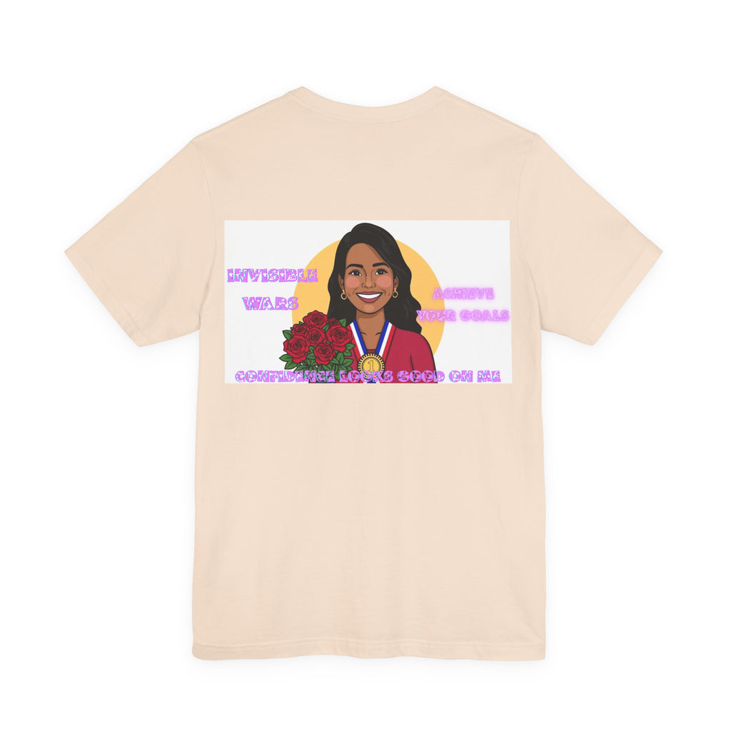 Women T-shirt - Confidence Looks Good On Me