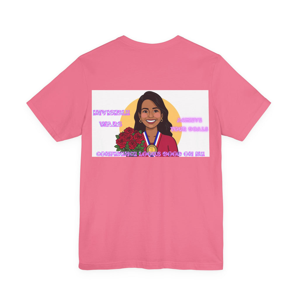 Women T-shirt - Confidence Looks Good On Me